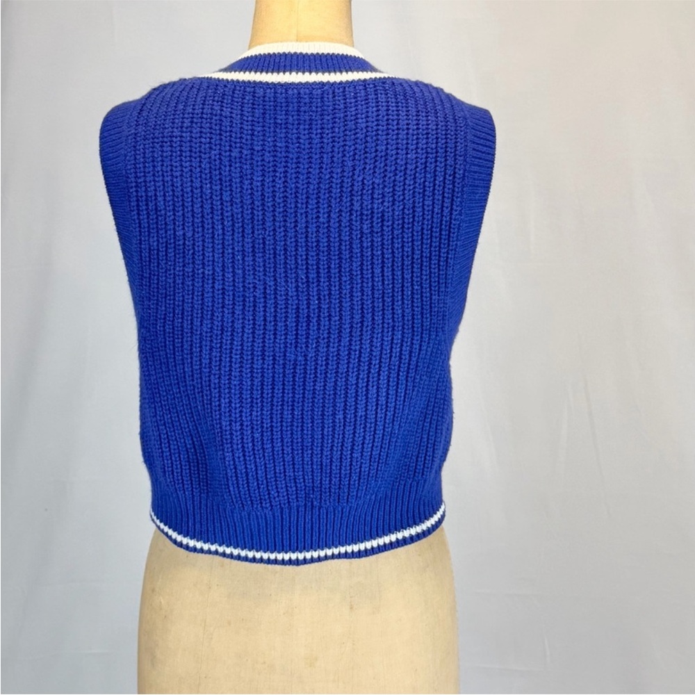 Divided H&M varsity cricket sporty knit sweater vest sleeveless v neck cropped - Picture 4 of 8